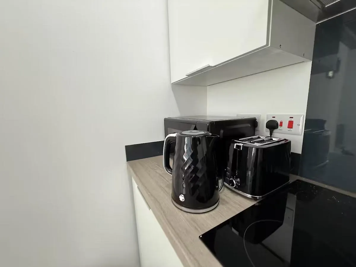 9 Mill Lane, Cardiff - Prime City Centre Великобритания