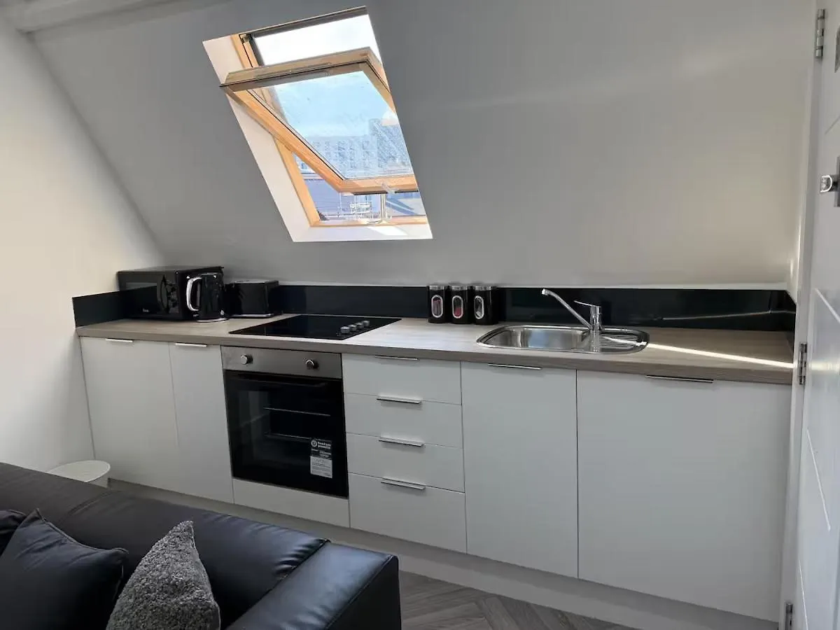 9 Mill Lane, Cardiff - Prime City Centre 0*,  Великобритания